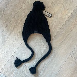 Cable knit, Fleece lined Beanie